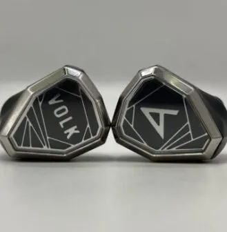 Astell & Kern x Volk Audio Stella Review: Luxury IEMs With Vivid Detail