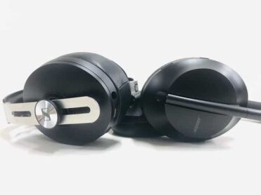 Sennheiser Momentum 3 Wireless vs Bose Noise Cancelling Headphones