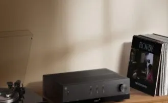 Yamaha R200A Stereo Receiver Combines 100W Power, Bluetooth, and Vinyl Playback