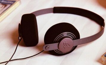 Gadhouse Wesley Wired Headphones Tap Into the Analog Audio Revival