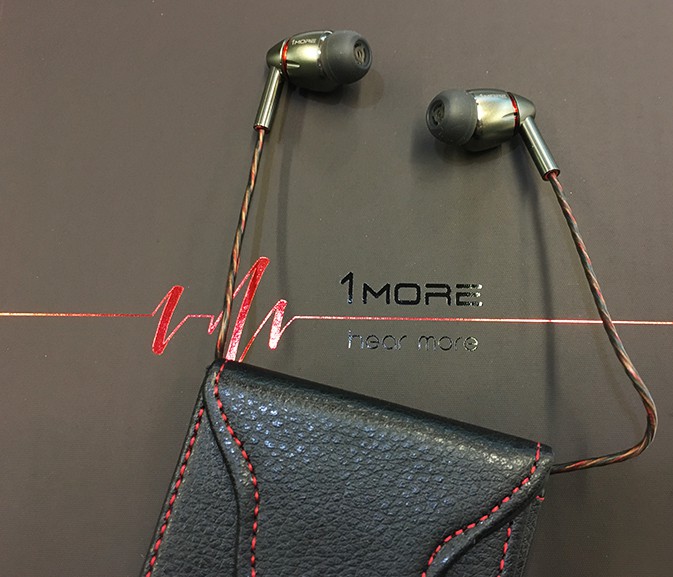 1MORE Quad Driver In-Ear Headphone with case
