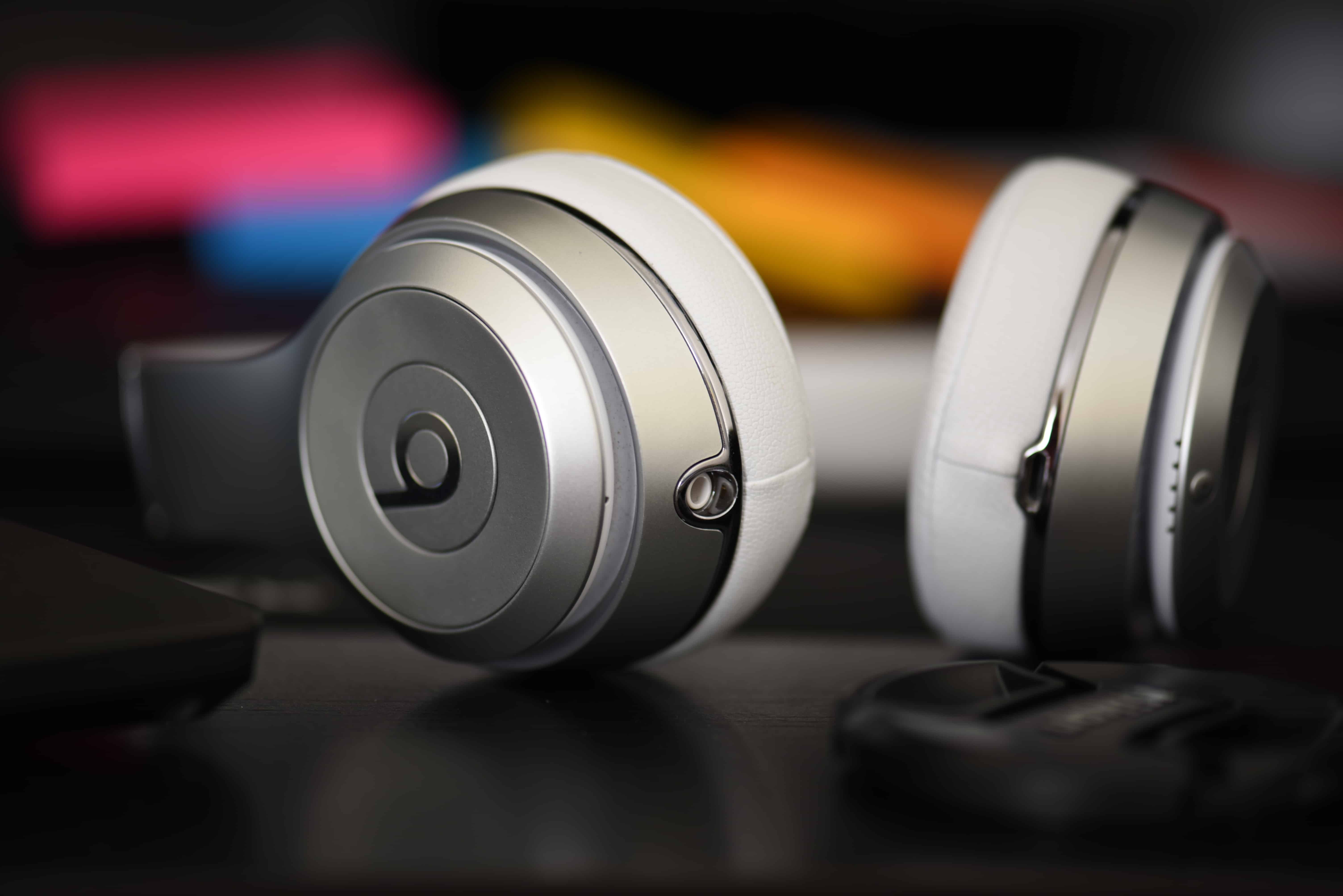 Apple Over Ear Headphones Rumored To Launch Later This Year Major Hifi