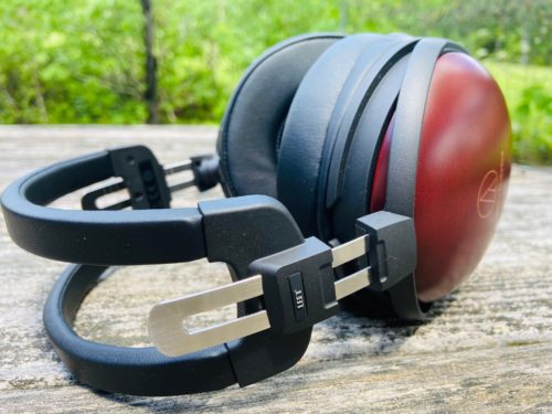 Reviewing Audio-Technica's new AWAS wooden headphone