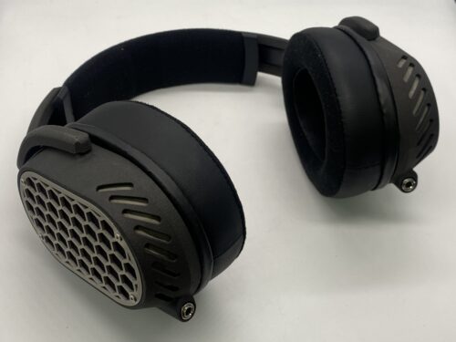 Auribus Sierra above