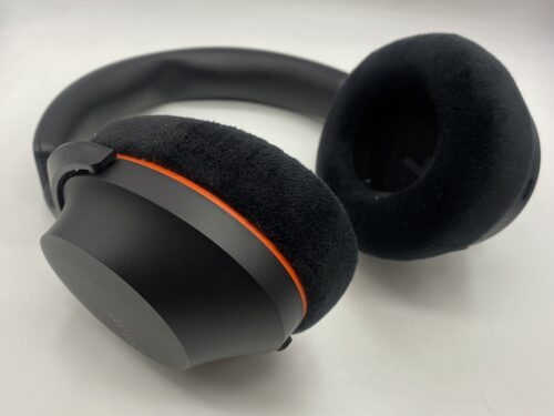 Beyerdynamic MMX 230 above