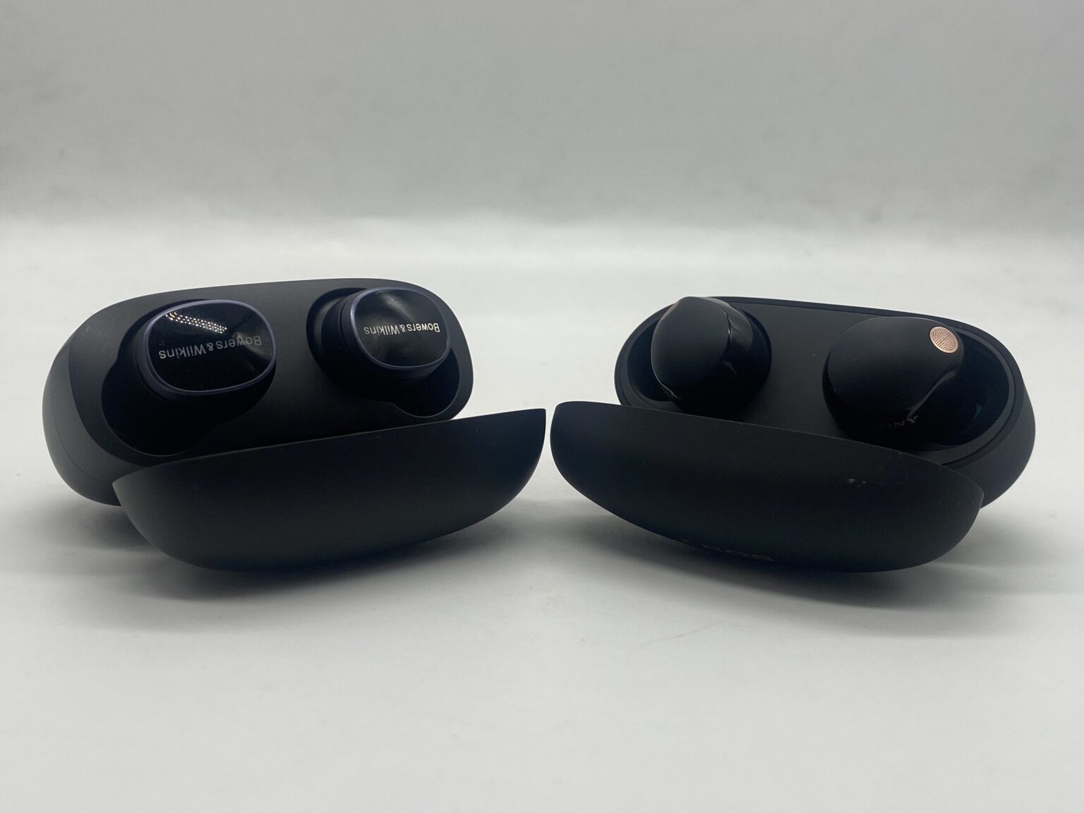 Bowers & Wilkins Pi8 Vs Sony WF1000XM5 Comparison Review Major HiFi