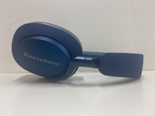 Bowers and Wilkins side 