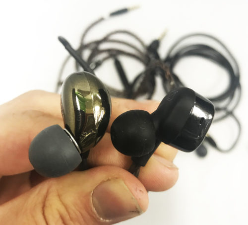 Buy Shure SE846 vs AKG N5005 Best earphones