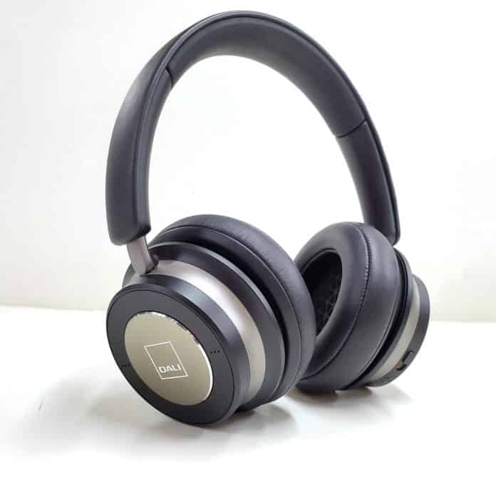 the dali iO-6 bluetooth noise canceling headphones