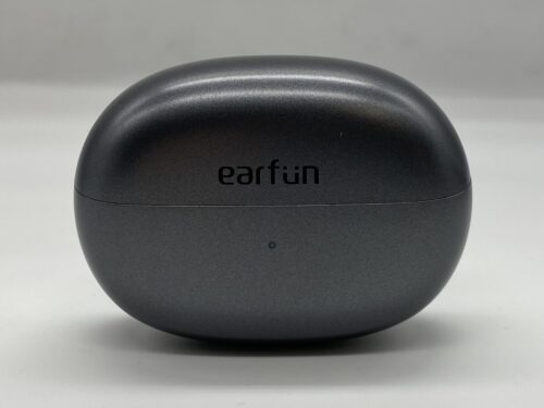 EarFun Clip case closed