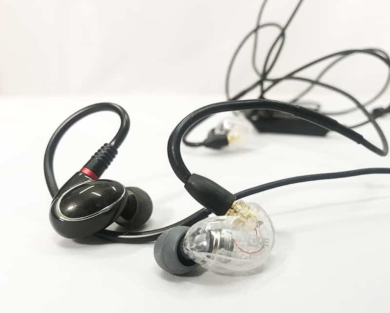 Shure SE215 (11 stores) find best price • Compare today »