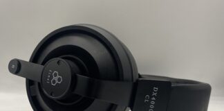 Final Audio DX4000CL Review: A Serious Contender in Closed-Back Audiophile Headphones Final-Audio-DX4000CL side