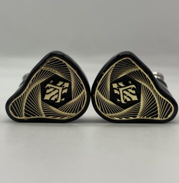 FlipEars Aisha Electri Review: Best IEM Under $1000?