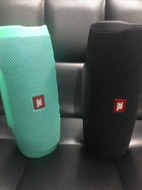 JBL Charge 3 vs JBL Charge 4 Review Major