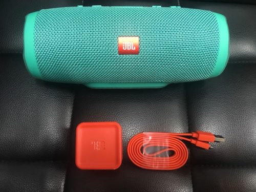 JBL Charge 3 vs JBL Charge 4 Review