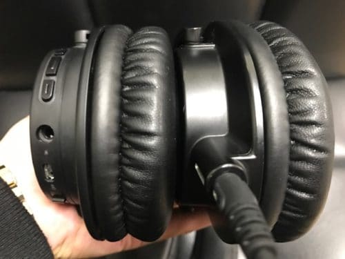 Audio-Technica ATH-M50x vs Audio-Technica ATH-M50xBT Review
