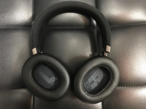 JBL Live 650BTNC Over-Ear Headphones Review