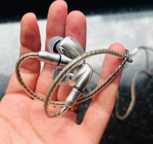 Sivga SM002 Review: IEMs with detachable MMCX connectors
