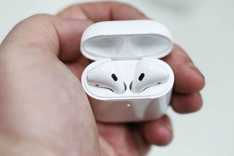 MajorHiFi: Apple AirPods 2 Review top view