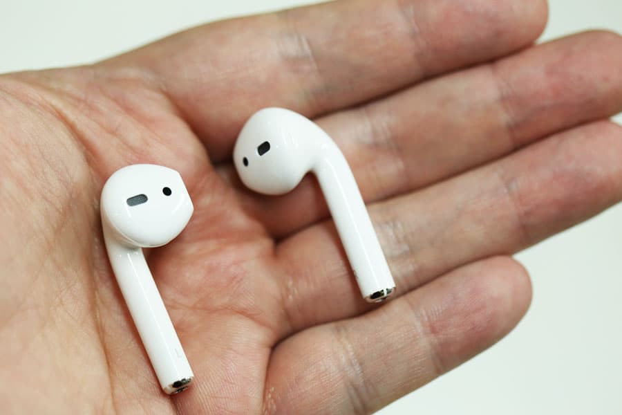 MajorHiFi: Apple AirPods 2 Review size in hand