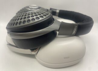 Sony 1000X THE COLLEXION and Focal Bathys Comparison Review 1000XX and Bathys, atop