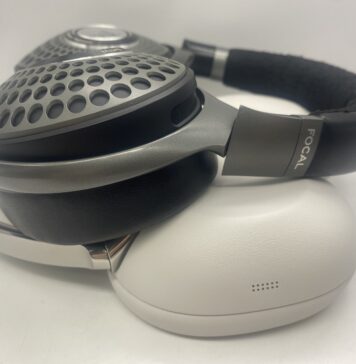 Sony 1000X THE COLLEXION and Focal Bathys Comparison Review 1000XX and Bathys, atop