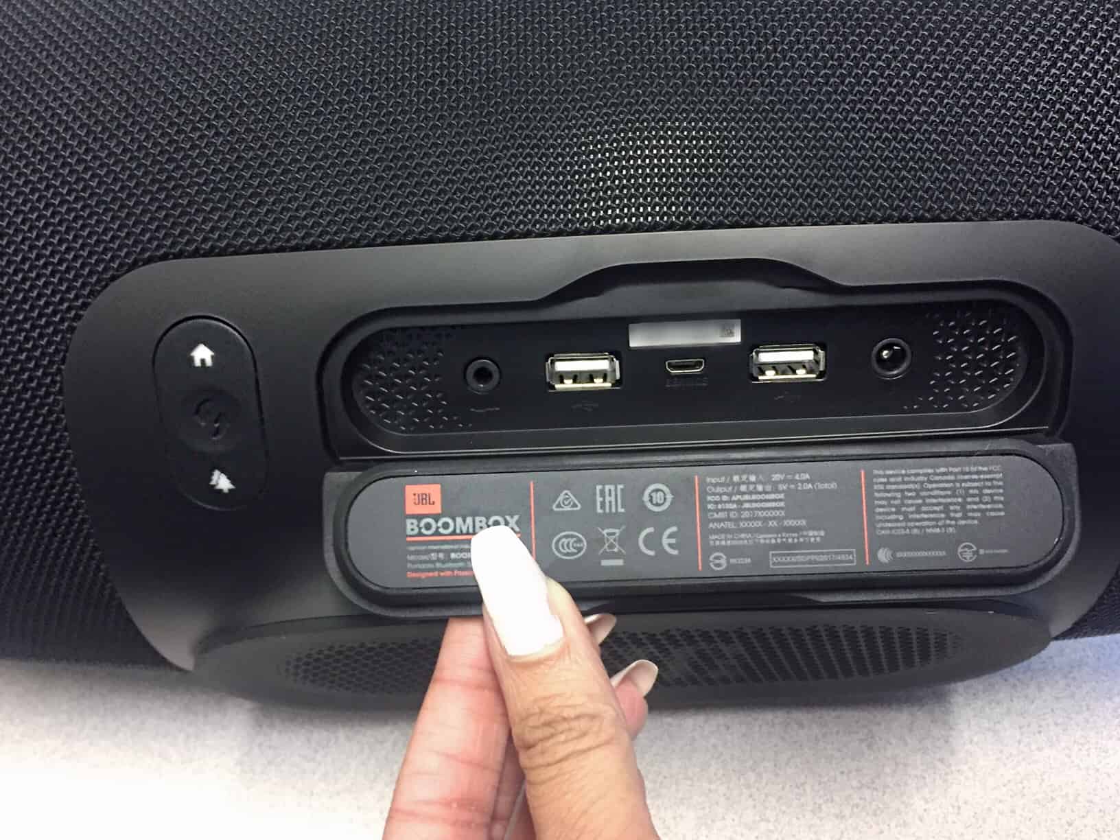 This Speaker is Always Ready to Party, JBL Boombox Review Major HiFi