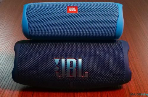 JBL Flip 5 vs Charge 5 Bluetooth Speaker Compairson 4