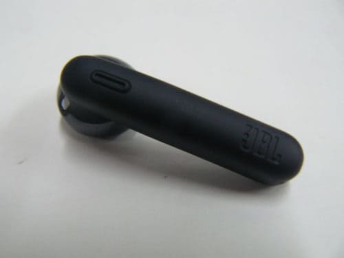 JBL Tune 225 TWS earbuds button 