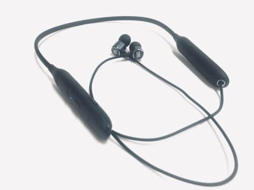 JBL Tune 220BT Earbuds and neckband 2