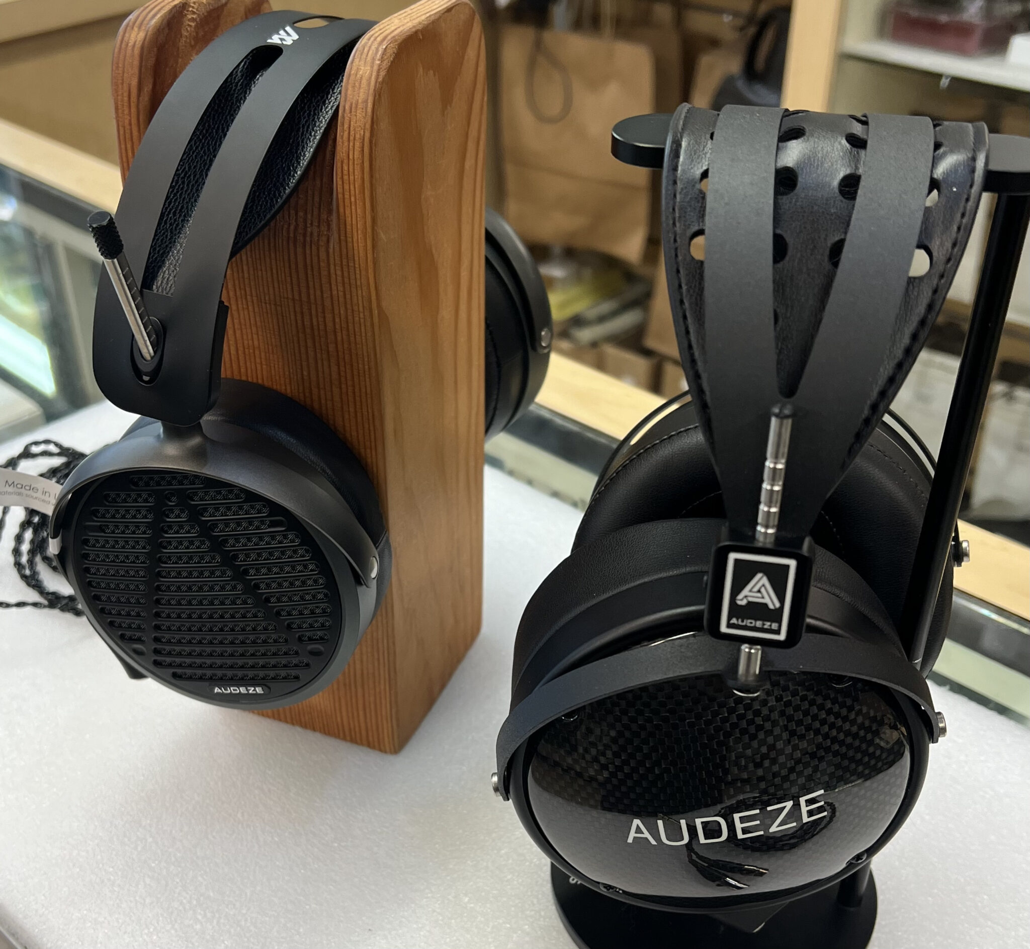 Audeze MM-500 vs. Audeze LCD-XC Comparison Review - Major HiFi