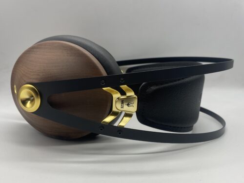 Meze 99 Classics 2nd Gen side