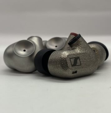 Meze Astru vs Sennheiser IE 600 Comparison: The Best Single Dynamic Driver IEM?