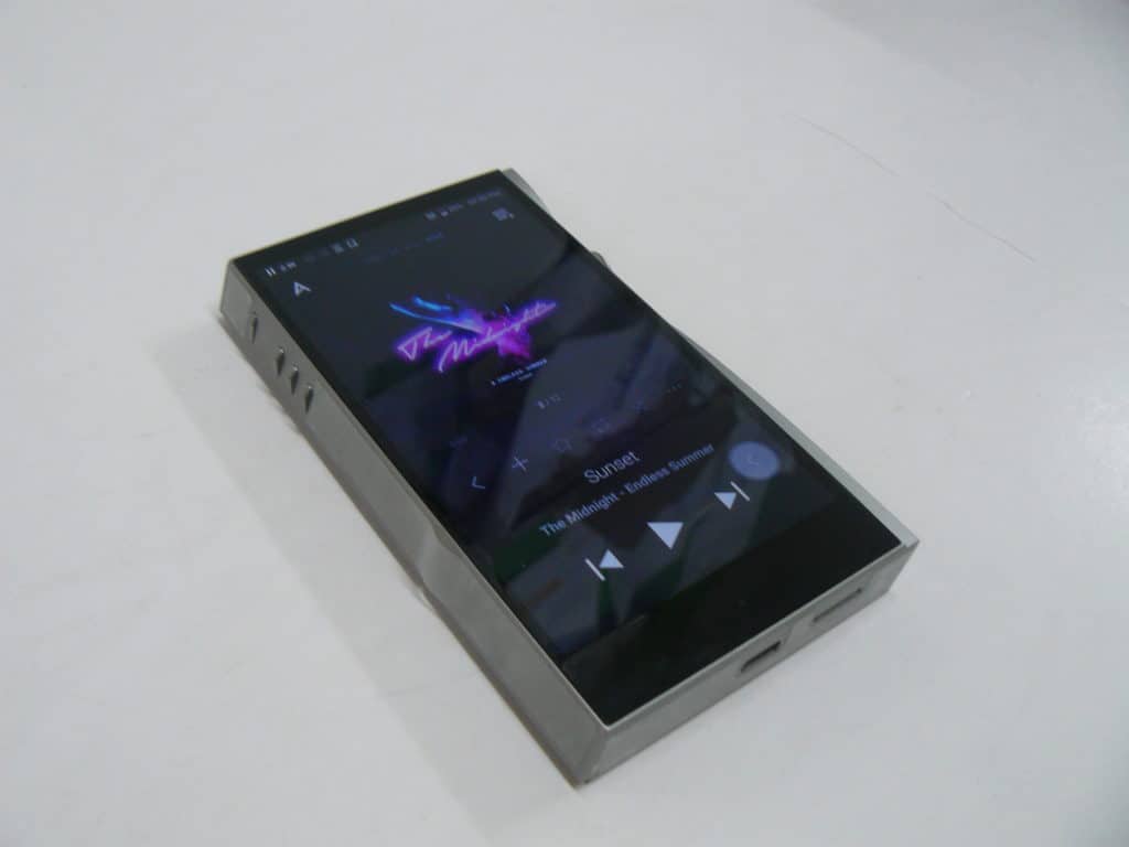 The World's First Multi-DAC - Astell and Kern SE200 Review - Major HiFi