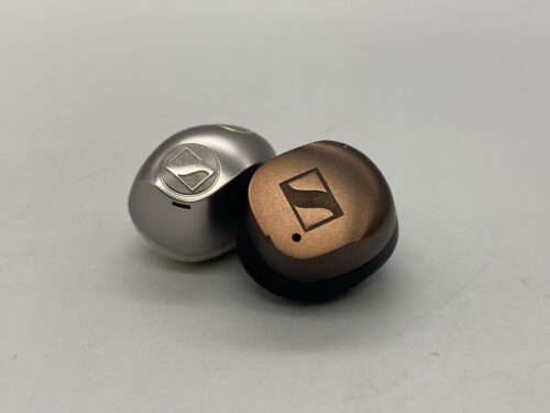Sennheiser Momentum True Wireless 5 vs. Momentum True Wireless 4 single