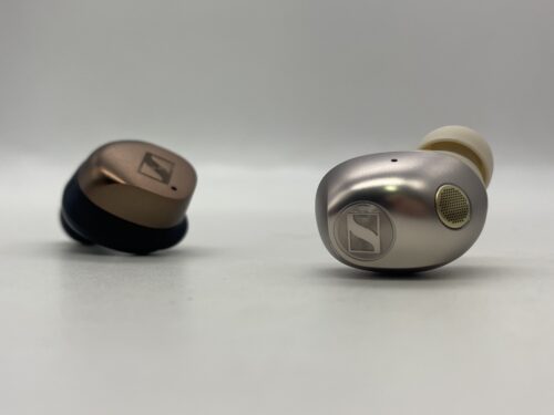 Sennheiser Momentum True Wireless 5 vs. Momentum True Wireless 4 pair