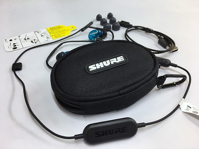 Shure SE215 Wireless Earphone - Contents in the box