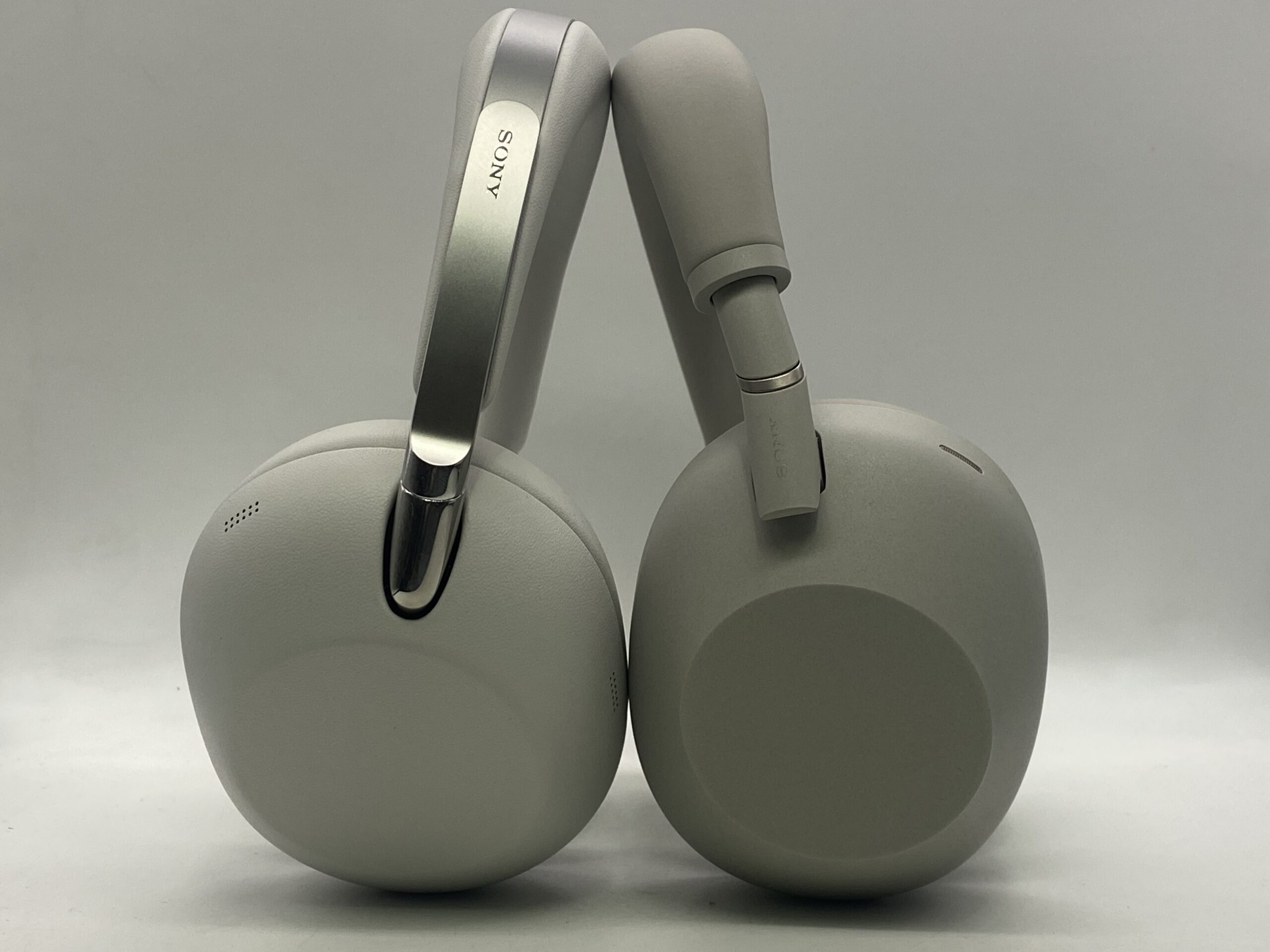 Sony-1000X-THE-COLLEXION-vs-WH
