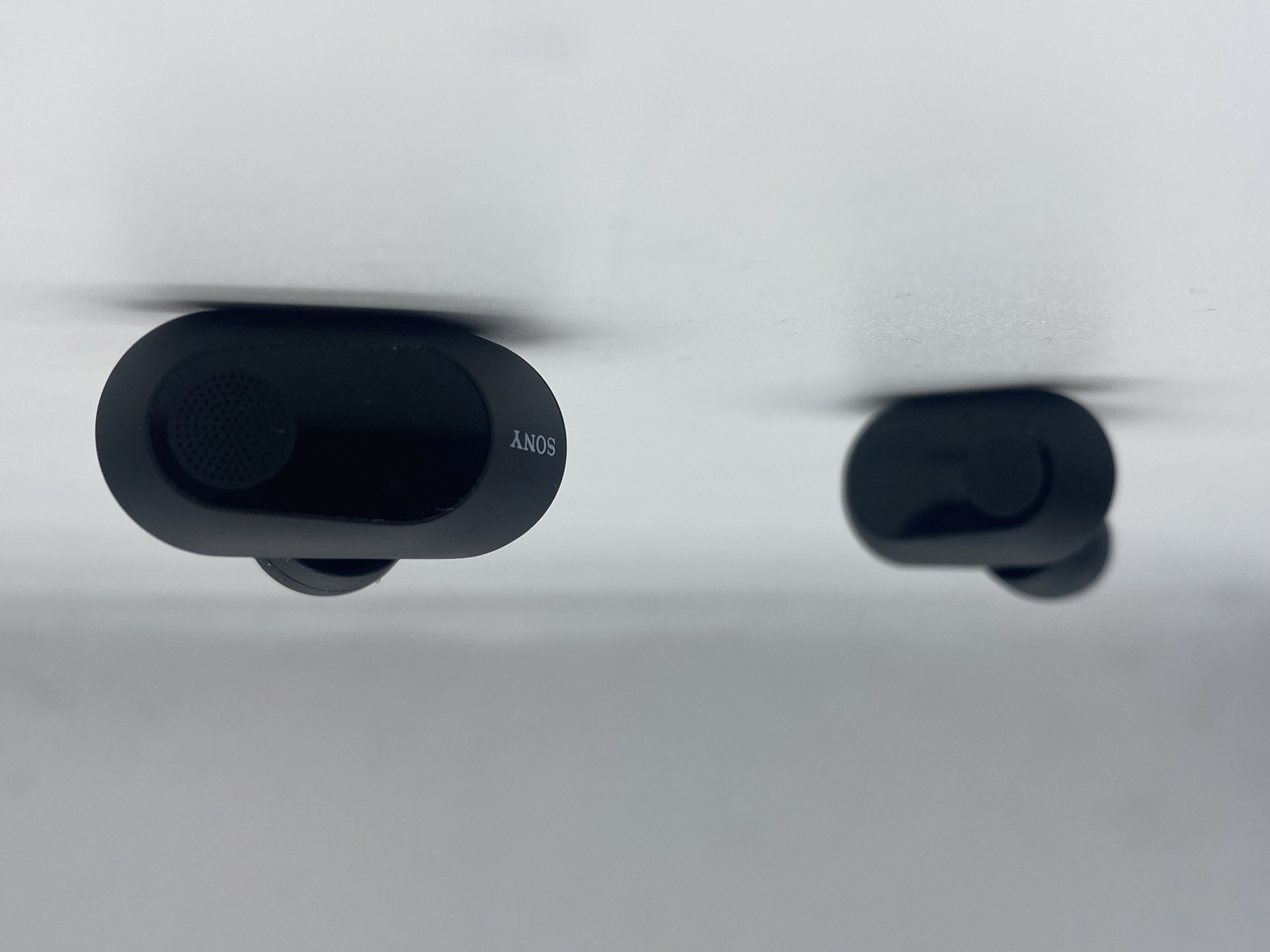 소니 인존버즈 착용 및 사용 모습