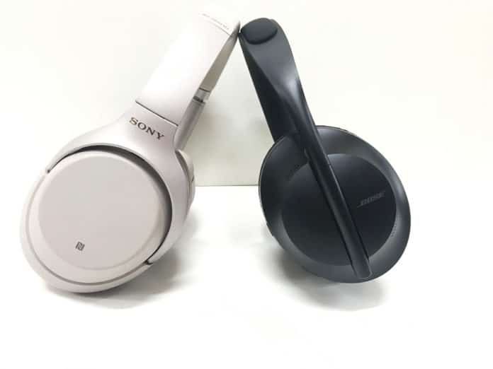 Sony WH-1000XM3 on the left vs Bose Noise Cancelling Headphones 700 on the right