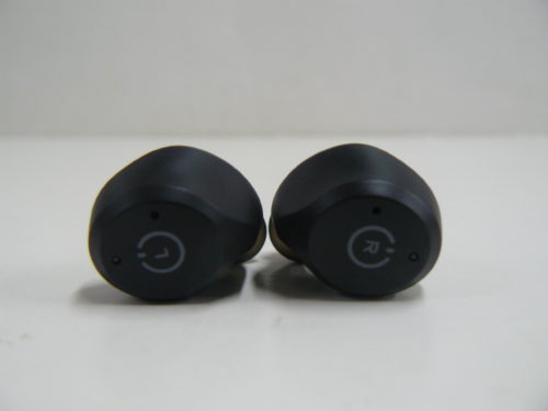 Wireless Earbud Look and Feel