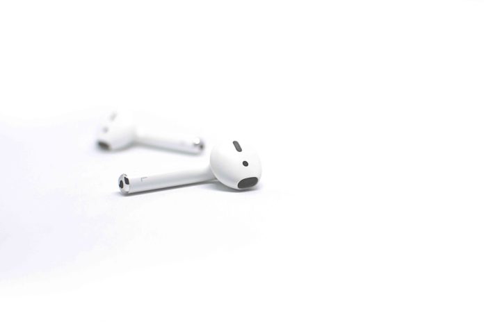 Noise-Cancelling AirPods 2, Expected 2019