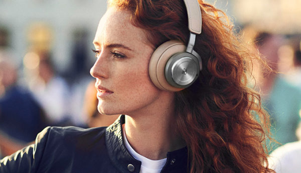 how-does-wireless-bluetooth-listening-affect-headphone-sound-quality