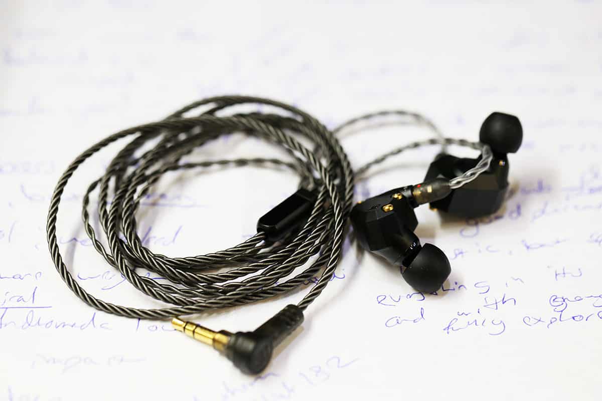 Campfire Andromeda Gold Edition Review cabling and earphones