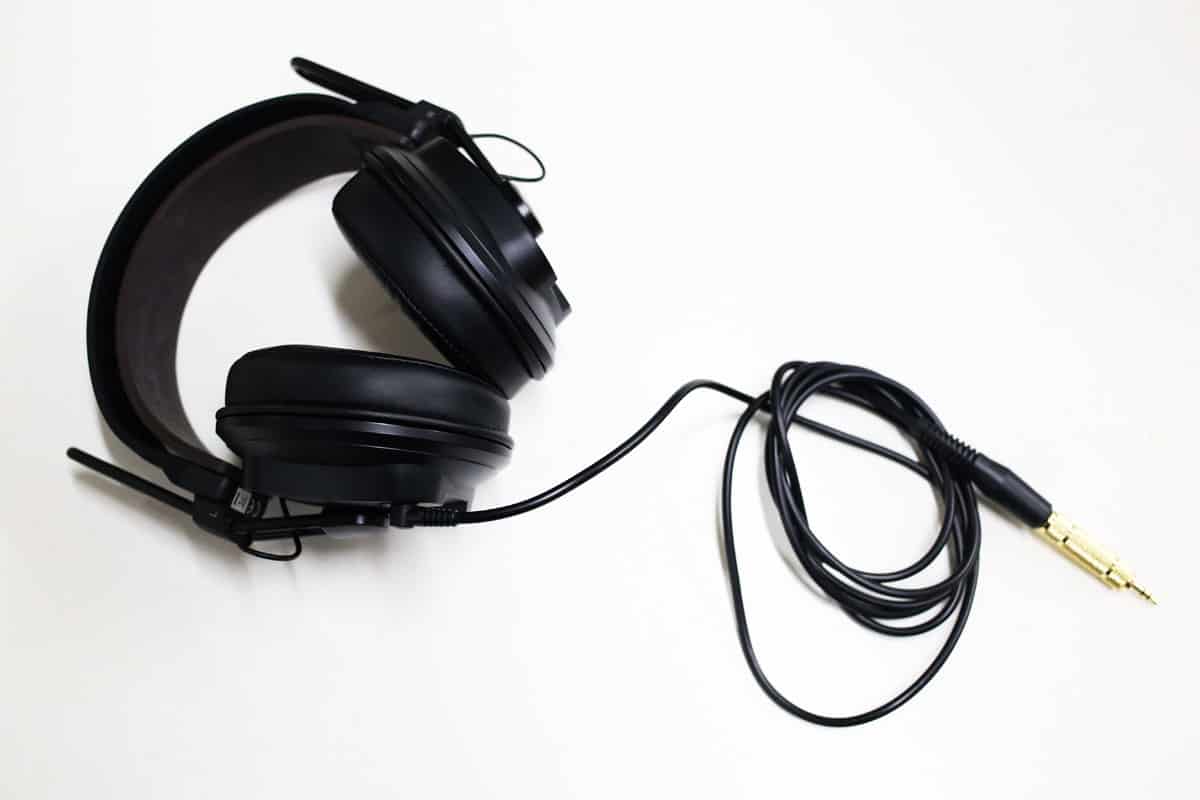 DROP + FOSTEX T-X0 II Review headphone with cable and adapter
