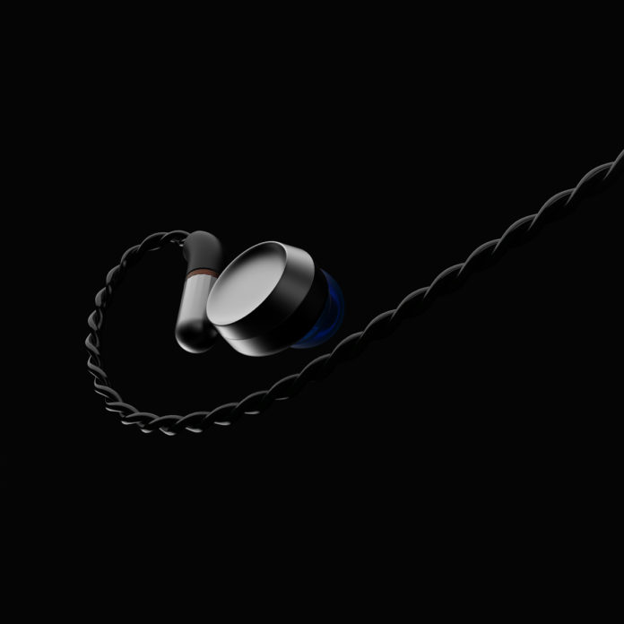 DUNU Luna earpiece with cable