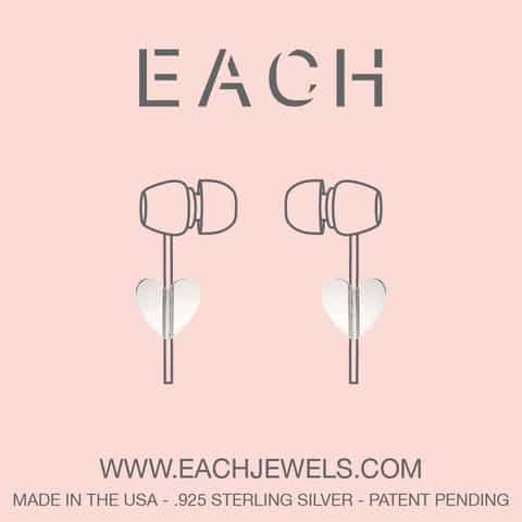 EACH Channel Stud Earrings 