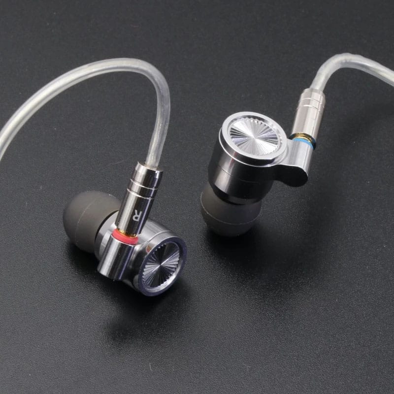 Tin Hifi T4 Announced earphones with cable